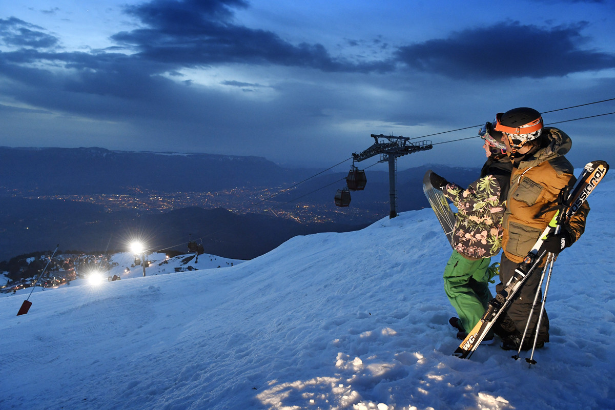 Chamrousse night skiing