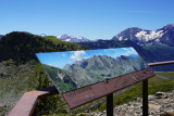 Panorma-Schild Berg Wanderung Gipfel Station Sommer