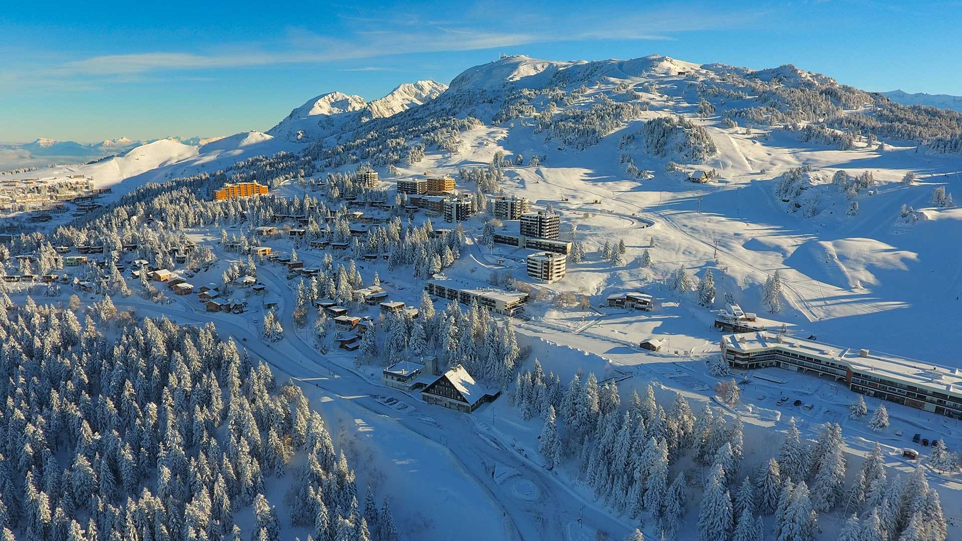 Station ski et ville de montagne Chamrousse