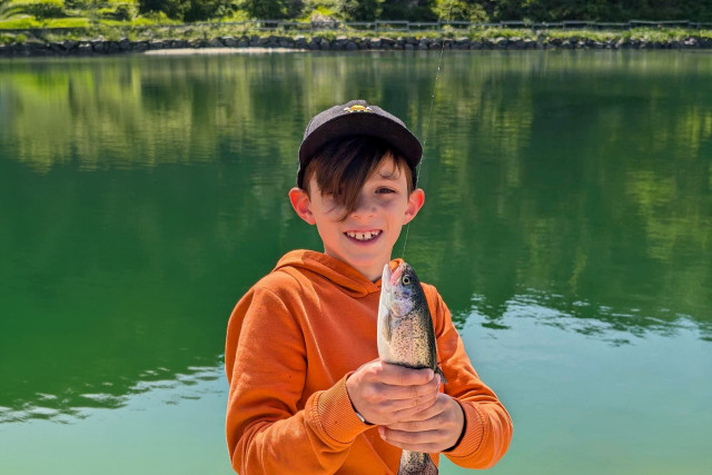 Family trout fishing Chamrousse