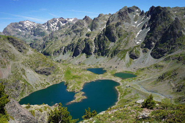 Robert and Belledonne summer lakes