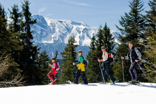 Chamrousse snowshoeing