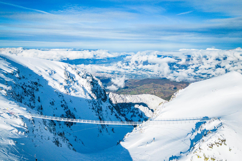 Chamrousse himalayan footbridge in winter