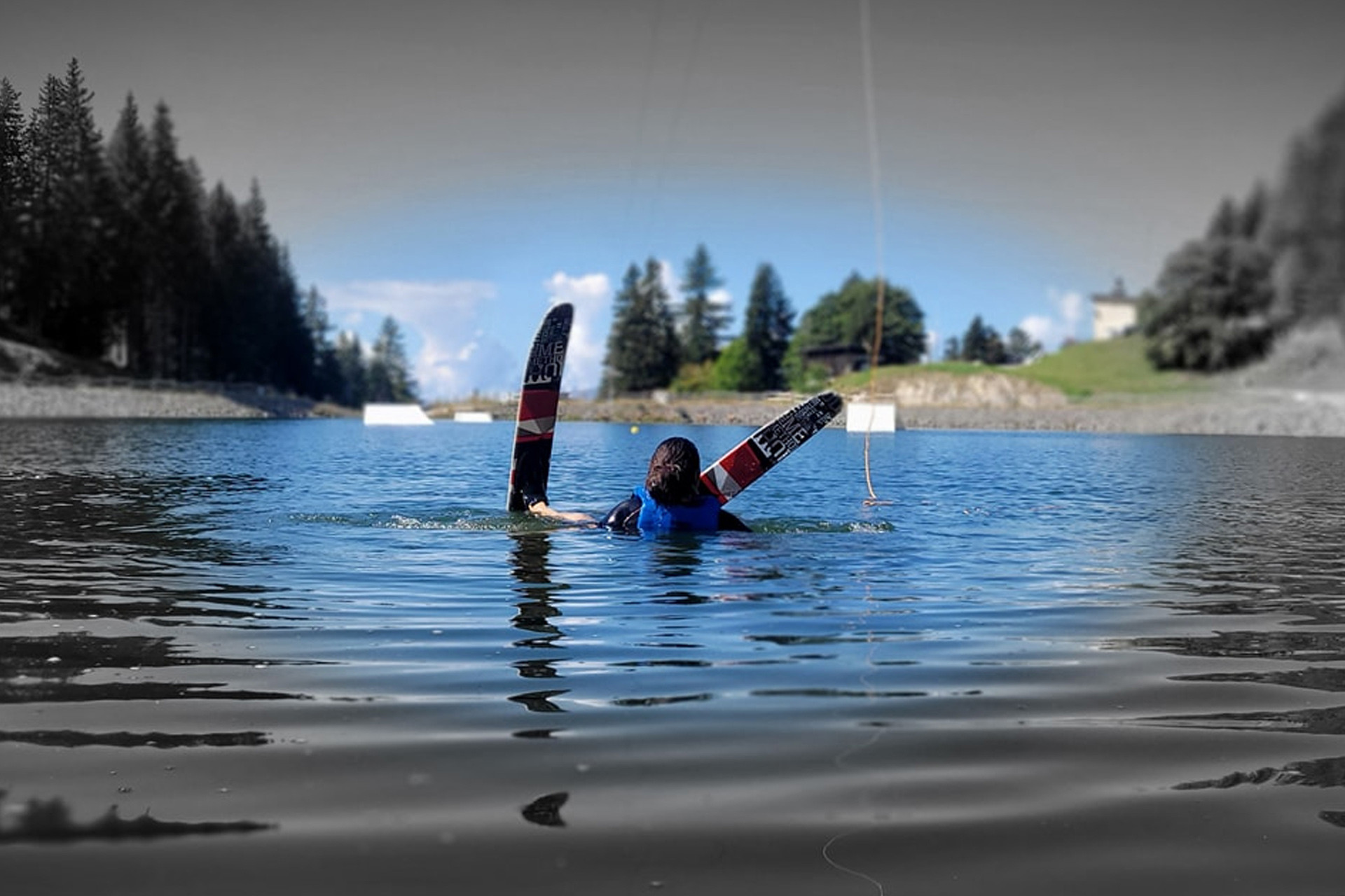 Activité ski nautique lac de la Grenouillère