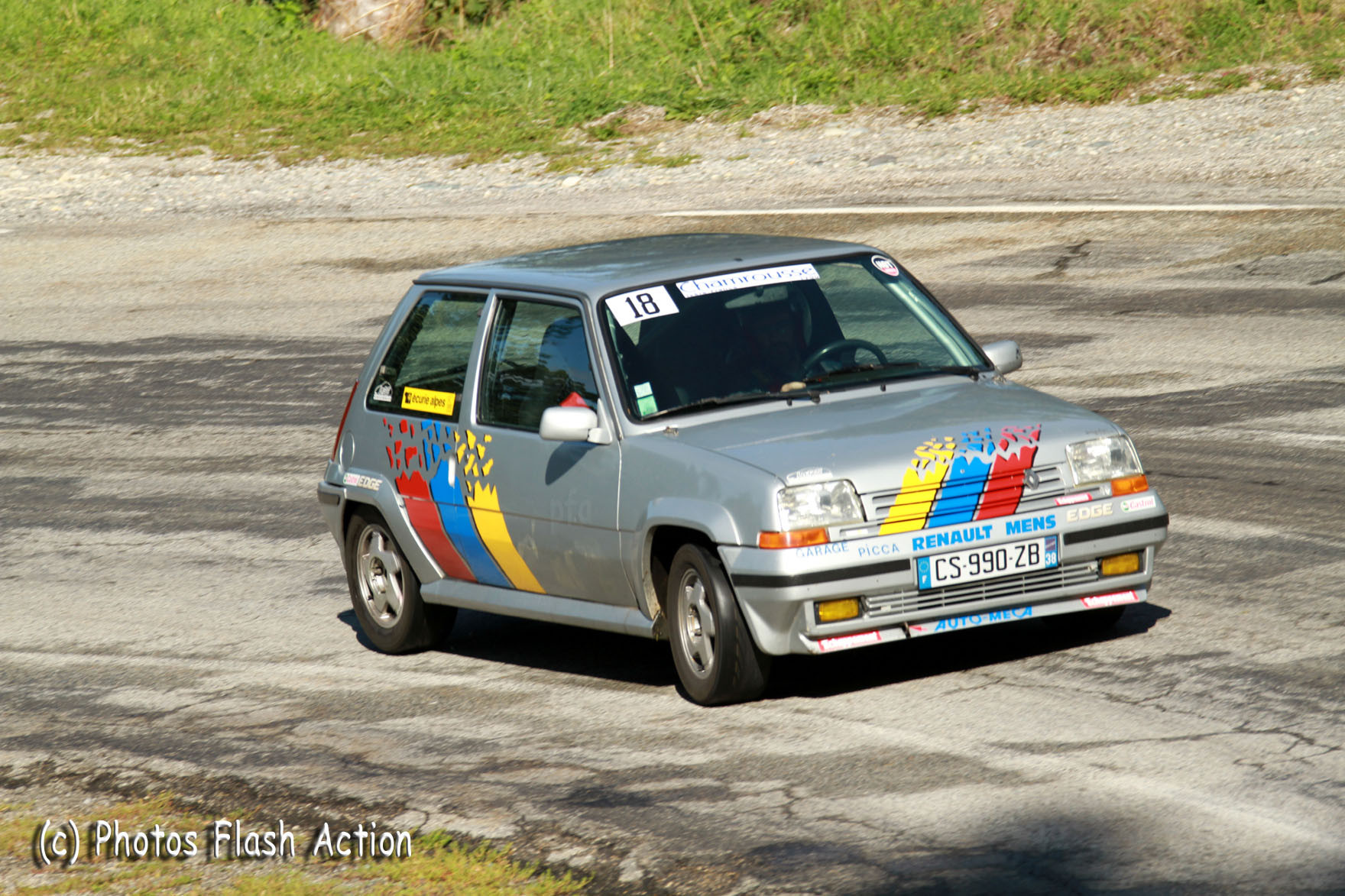 Montée voiture historique Chamrousse