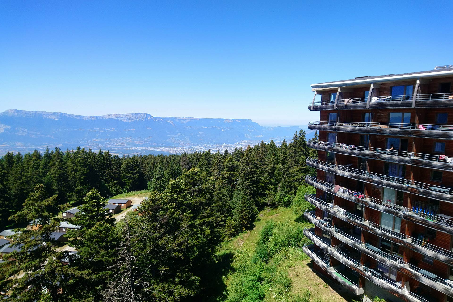 Chamrousse location appartement chalet vacances week-end été station montagne grenoble isère alpes france