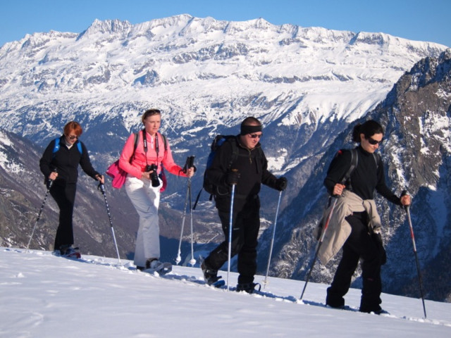 Chamrousse tour guides office's snowshoe outing