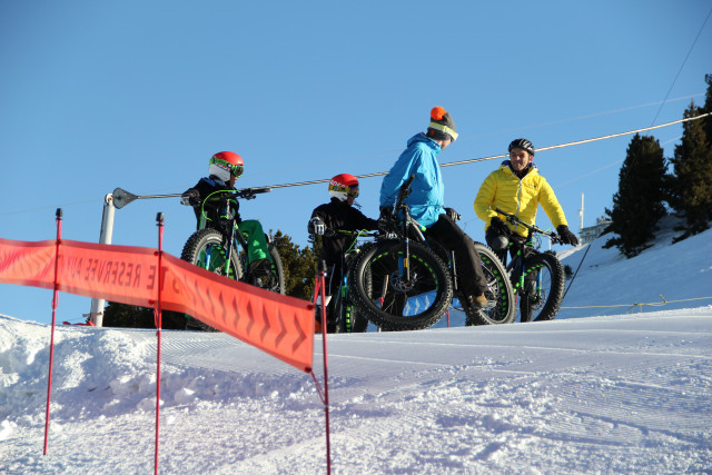 VTT sur neige encadré