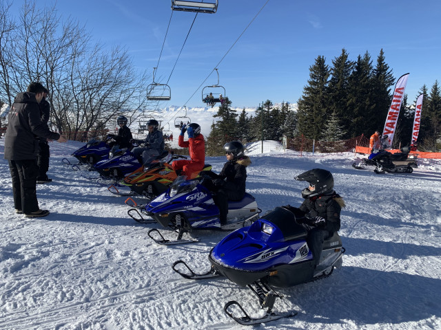 Chamrousse snowmobile teenager