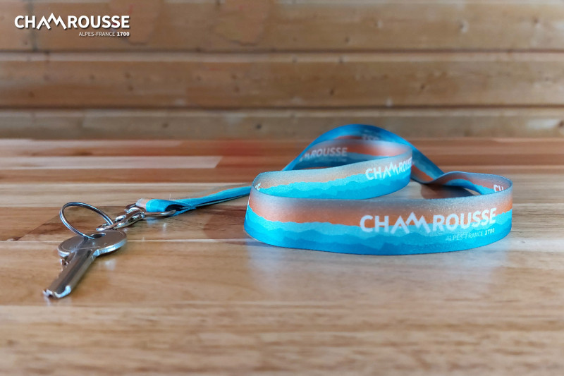 Chamrousse lanyard tour cou accroche clé badge boutique souvenir cadeau station montagne ski grenoble isère alpes france
