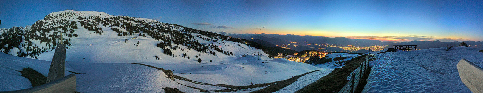 Webcam Chamrousse 1870 - Sommet Casserousse Webcam Chamrousse 1870 - Sommet Casserousse